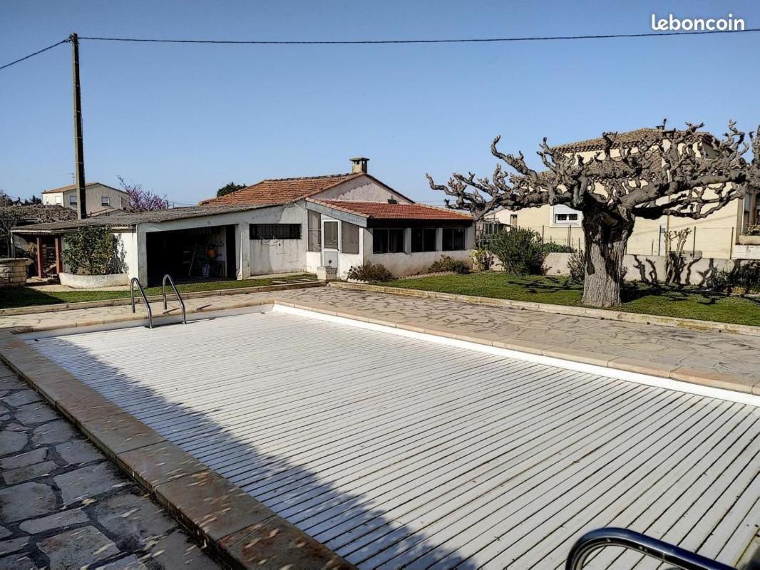 Chalet Typique Au Coeur De La Petite Camargue Villa Vauvert Exterior photo
